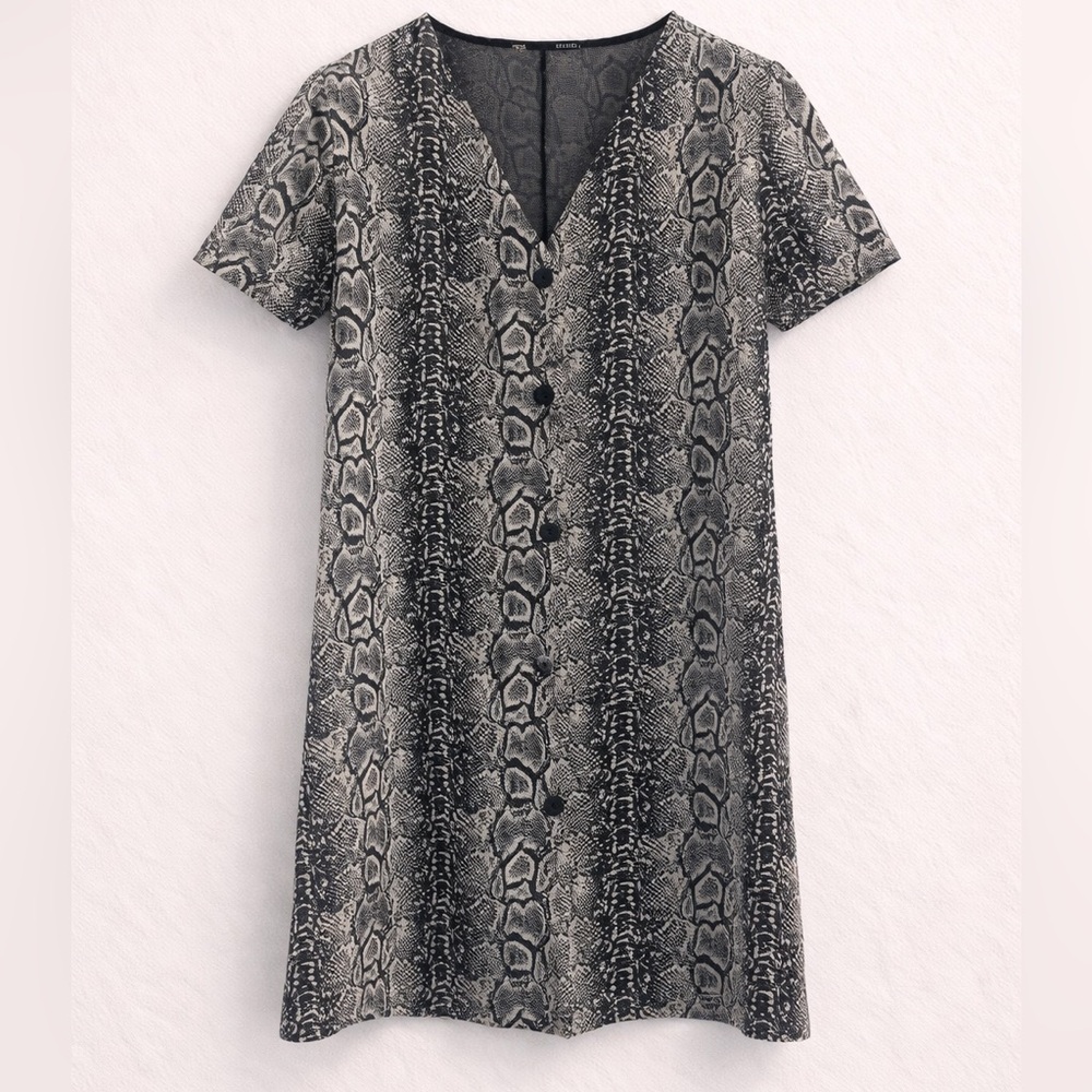 Mango MNG Casual Snakeskin Print Button Front Shift Dress Size M Black White